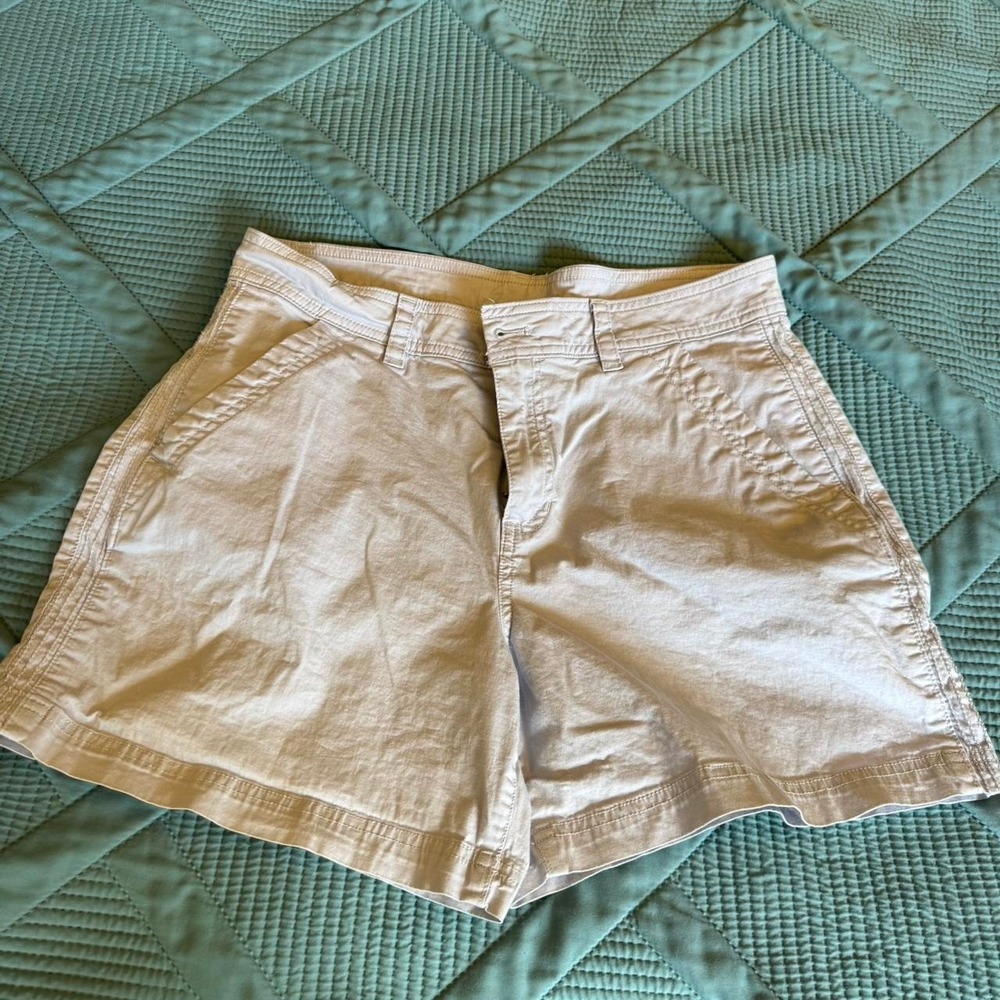 Eddie Bauer greyish shorts size 10